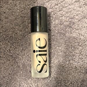 Saie glowy super gel lightweight dewy highlighter - Starglow